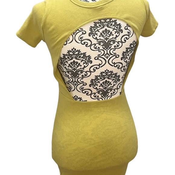 💛 Garage Yellow Open-Back Ribbed Dress – Size P/S 💛 - Picture 2 of 5